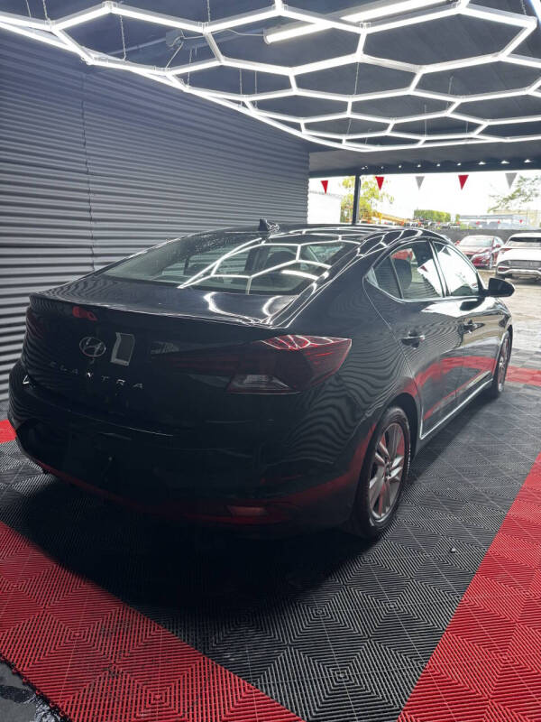 2020-hyundai-elantra-sel-4dr-sedan (2) 2020 Hyundai Elantra SEL