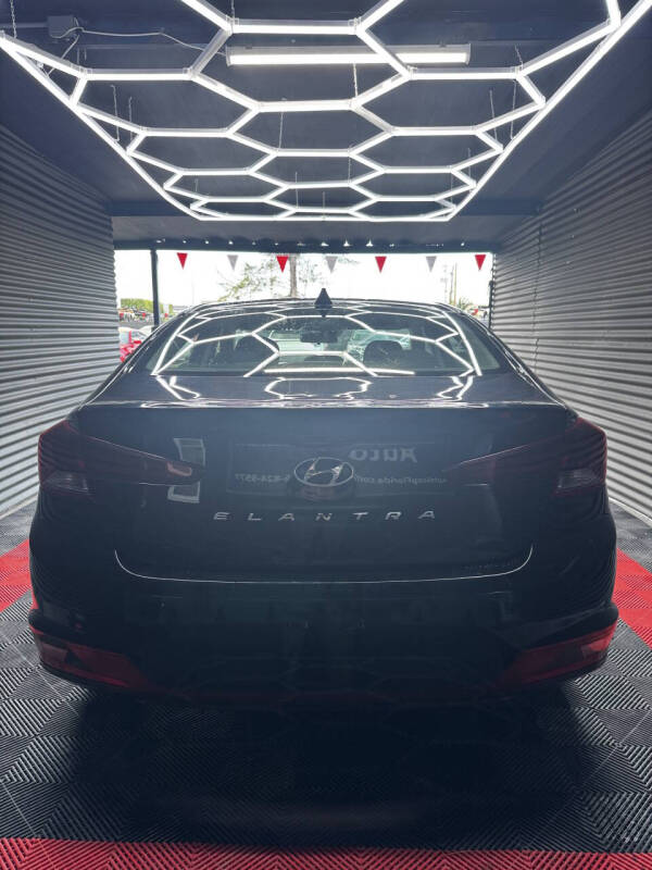 2020-hyundai-elantra-sel-4dr-sedan (3) 2020 Hyundai Elantra SEL