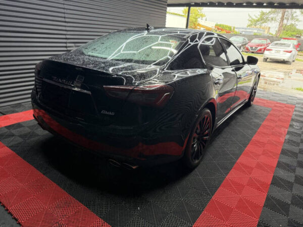 2017 Maserati Ghibli