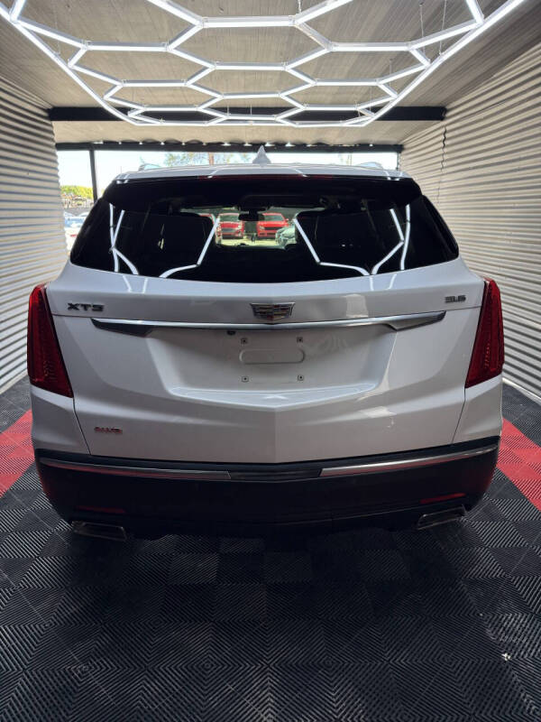 2018-cadillac-xt5-base-4x4-4dr-suv (3) 2018 Cadillac XT5