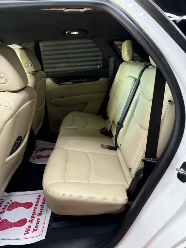 2018-cadillac-xt5-base-4x4-4dr-suv (6) 2018 Cadillac XT5