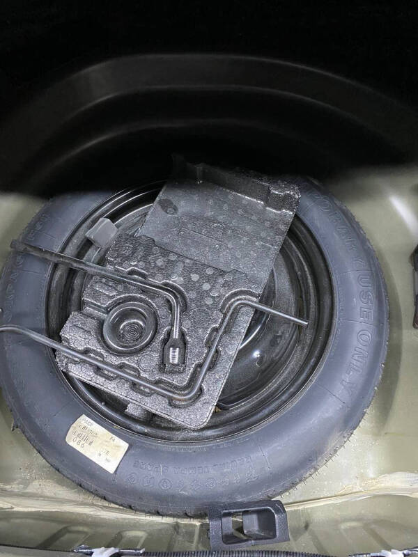 2019-toyota-corolla-se-4dr-sedan-cvt (13) 2019 Toyota Corolla SE