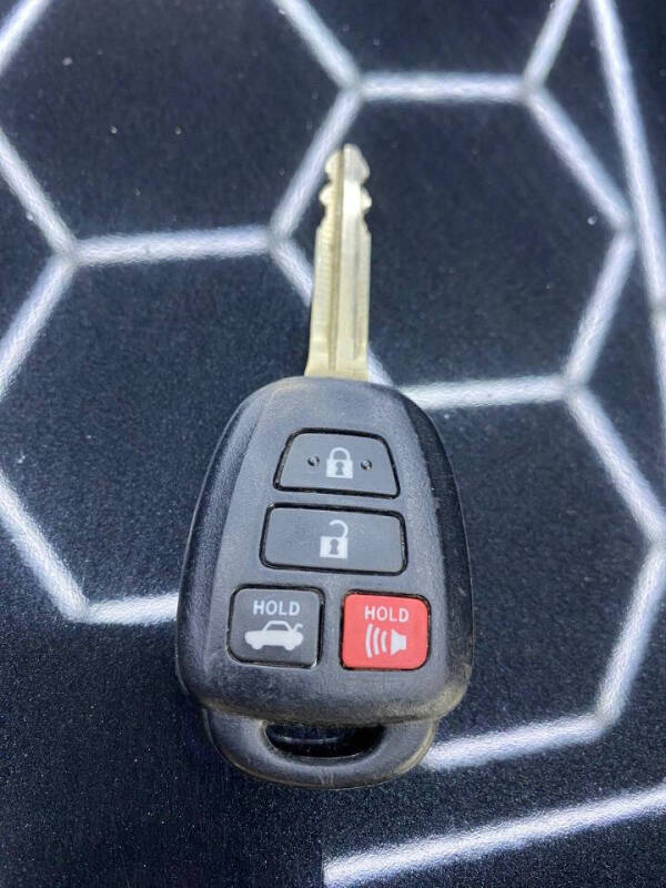 2019-toyota-corolla-se-4dr-sedan-cvt (16) 2019 Toyota Corolla SE